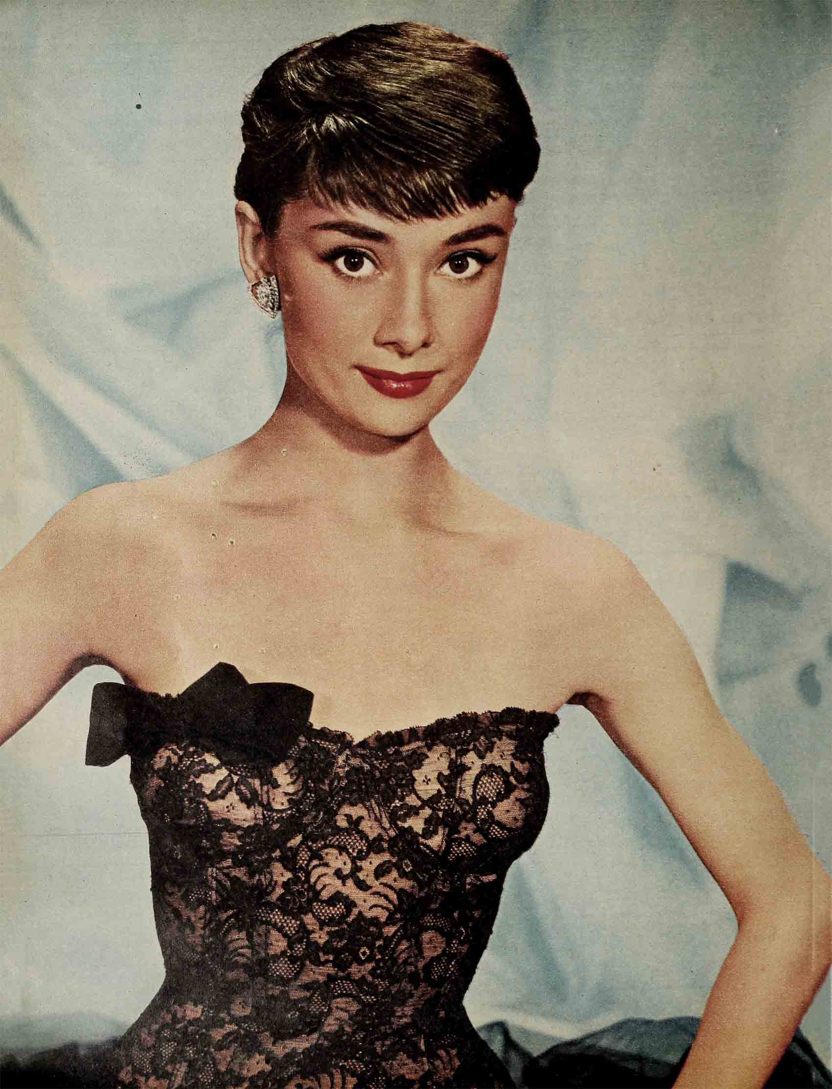 Graceful 50's: Audrey Hepburn - The Queen Of Unique Charm