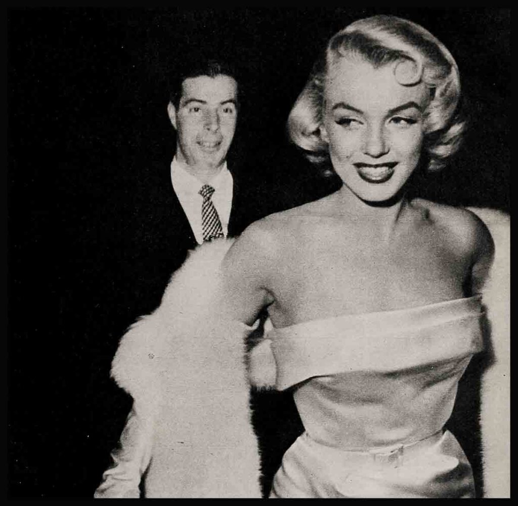 The Two Worlds Of Marilyn Monroe - Vintage Paparazzi