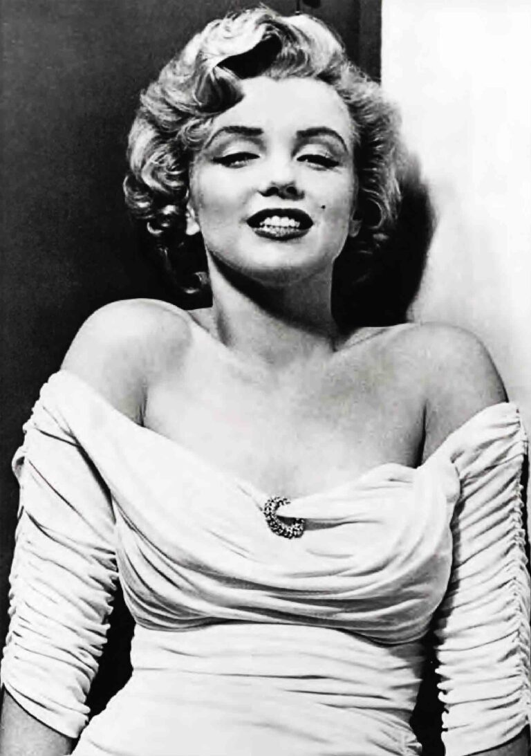 what is the biography of marilyn monroe