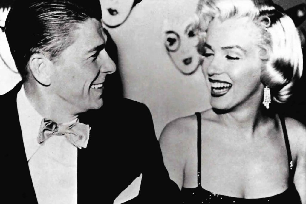 Marilyn Monroe And The Camera - Vintage Paparazzi