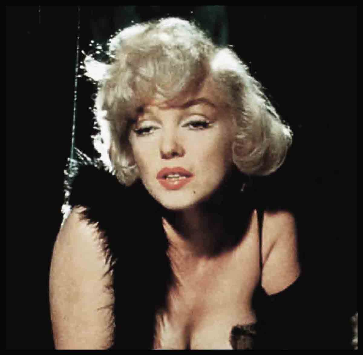 Biography Of Marilyn Monroe - Vintage Paparazzi