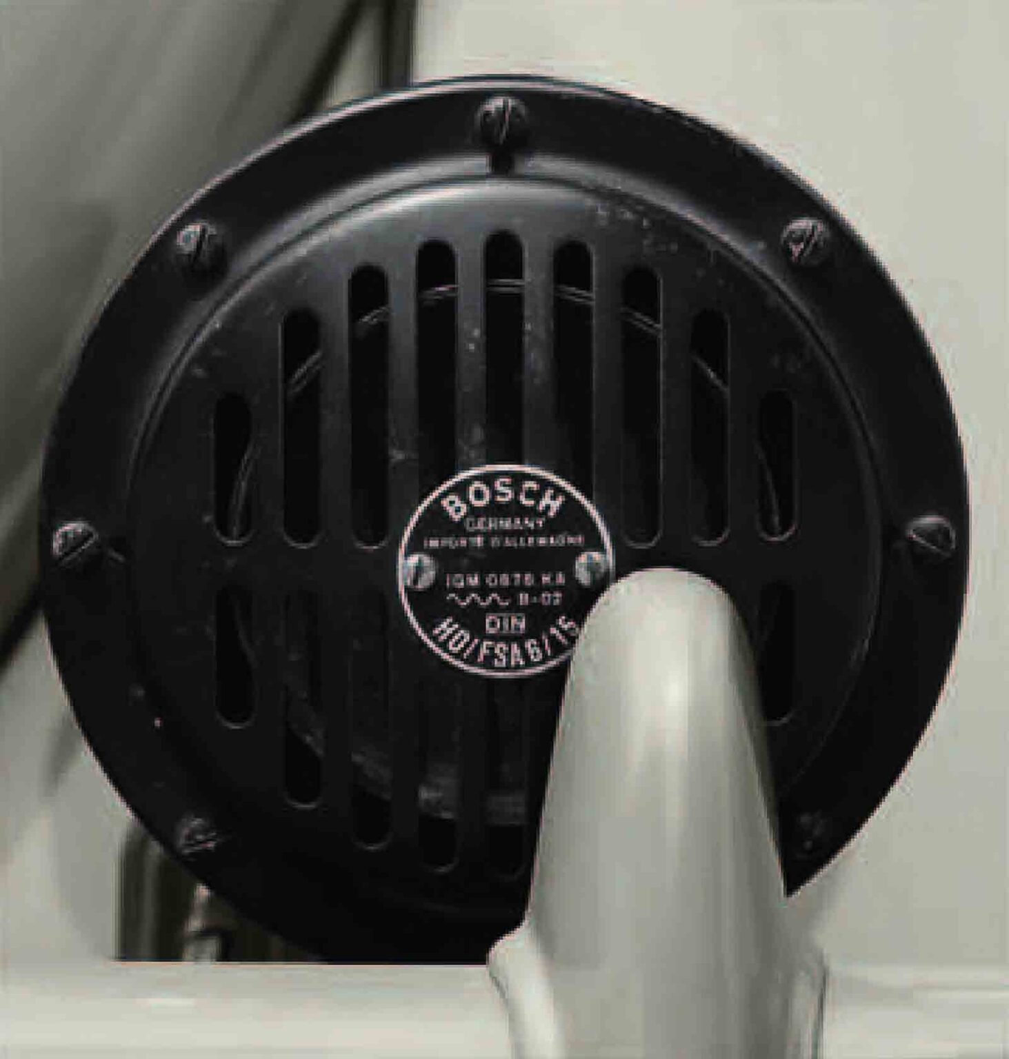 For 1967-1979 Volkswagen Beetle Horn 84967NSDR 1968