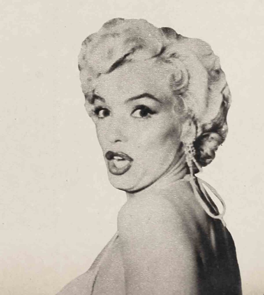 Why Women Love Marilyn Monroe? - Vintage Paparazzi